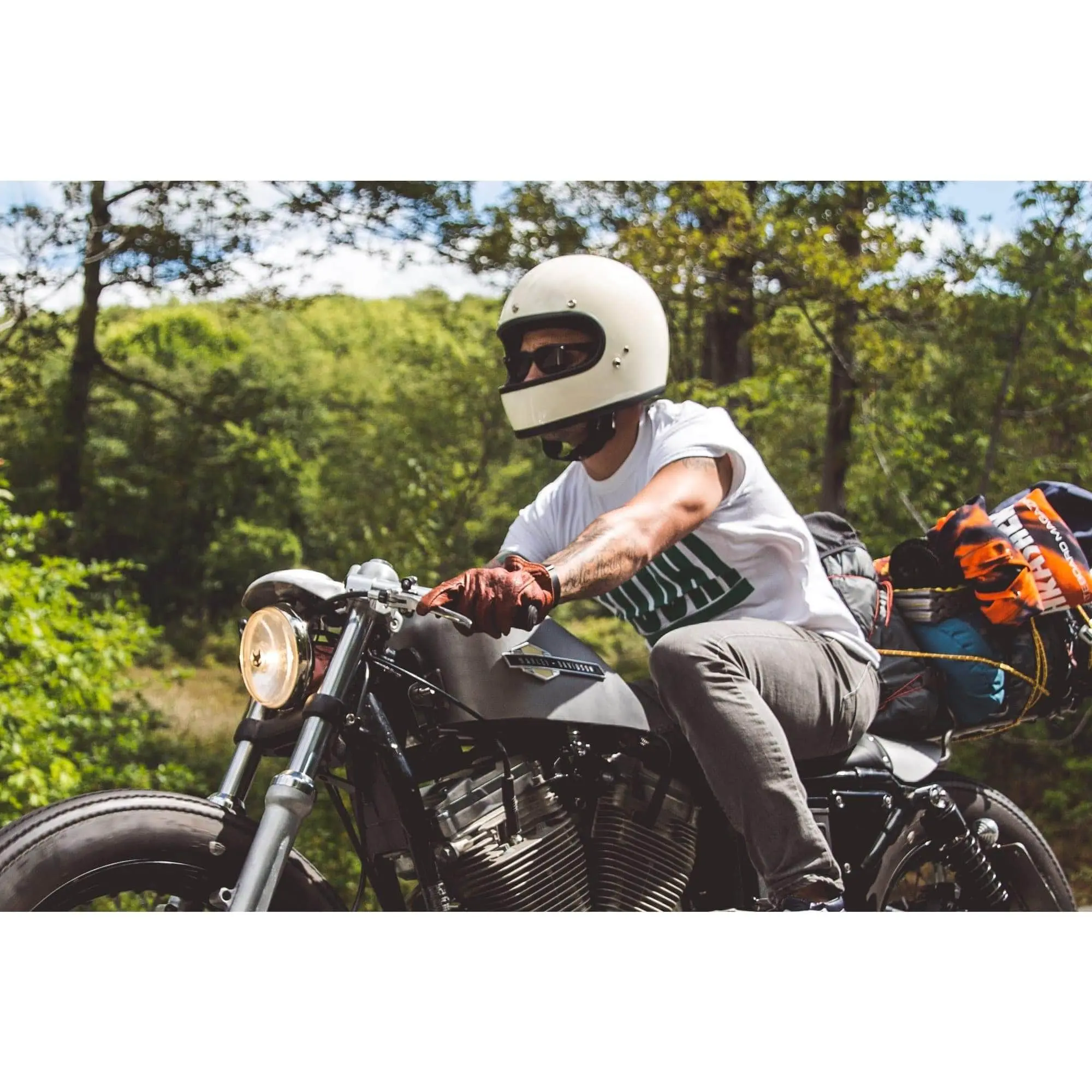 Biltwell Gringo DOT/ECE Approved Full Face Helmet - Gloss Vintage White - Image 7