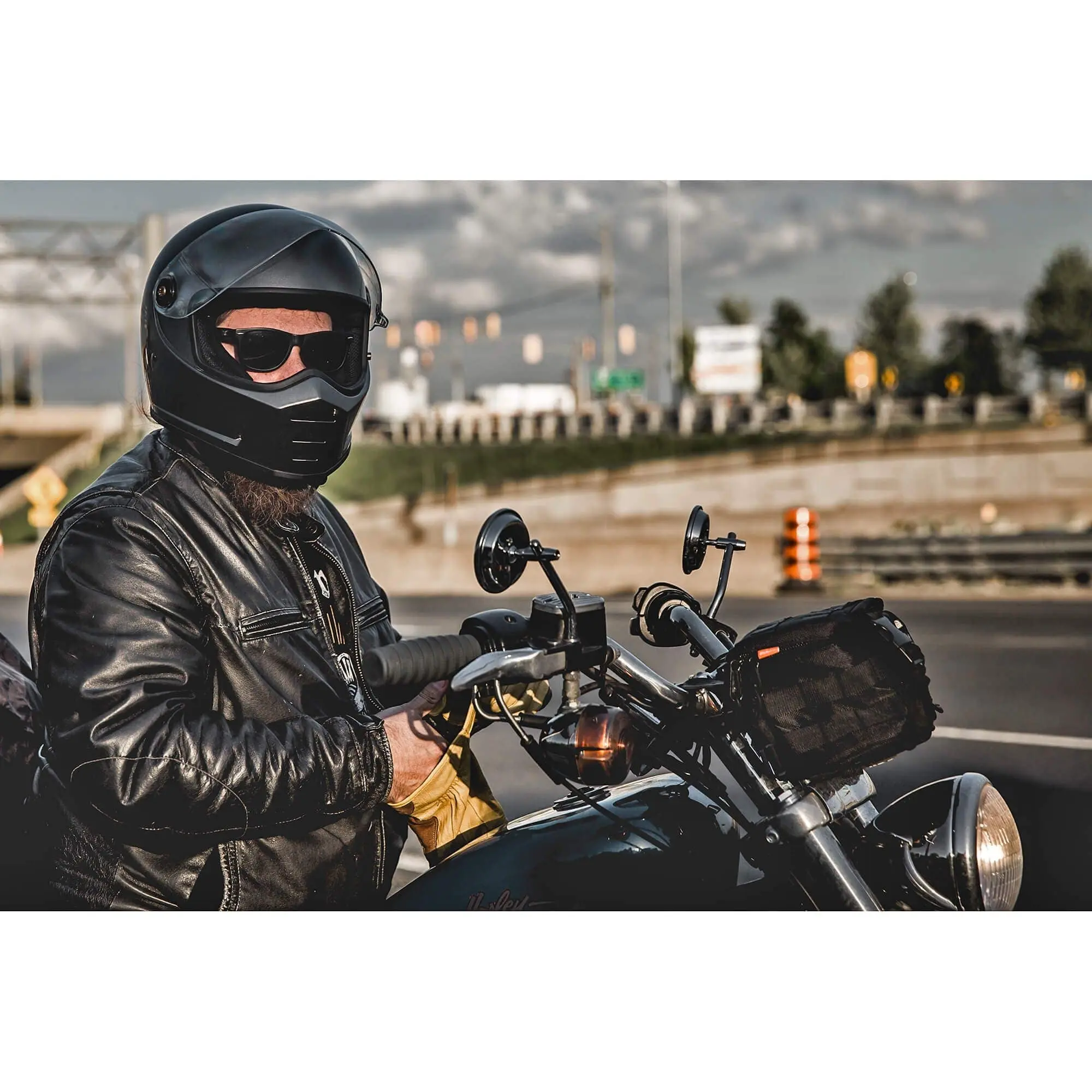 Biltwell EXFIL-7 Multi-Purpose Motorcycle Bag - Black - Image 17