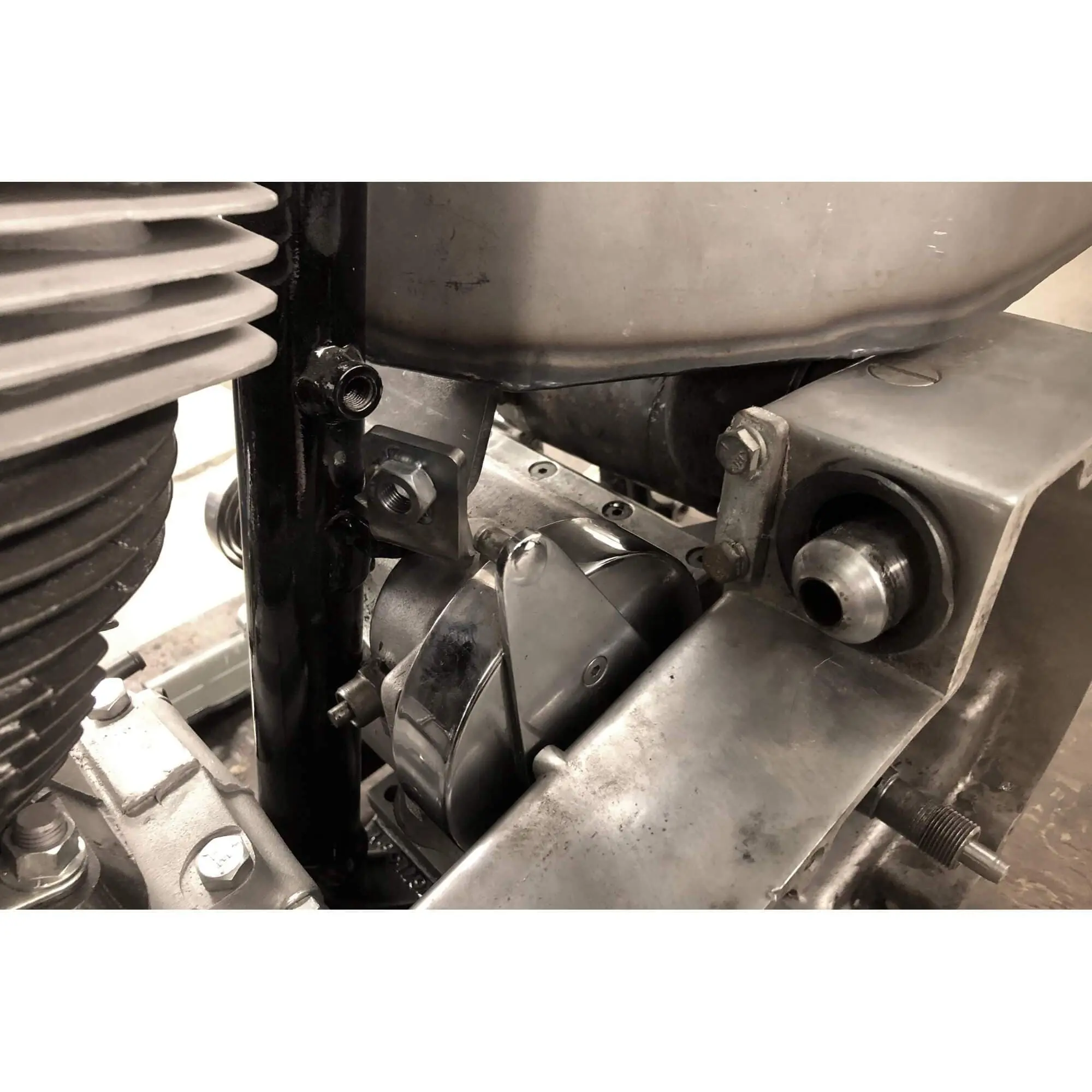 Gasbox Oil Tank - Bolt-On For 1965-Up Harley-Davidson Four Speed Swingarm Frames - Image 15