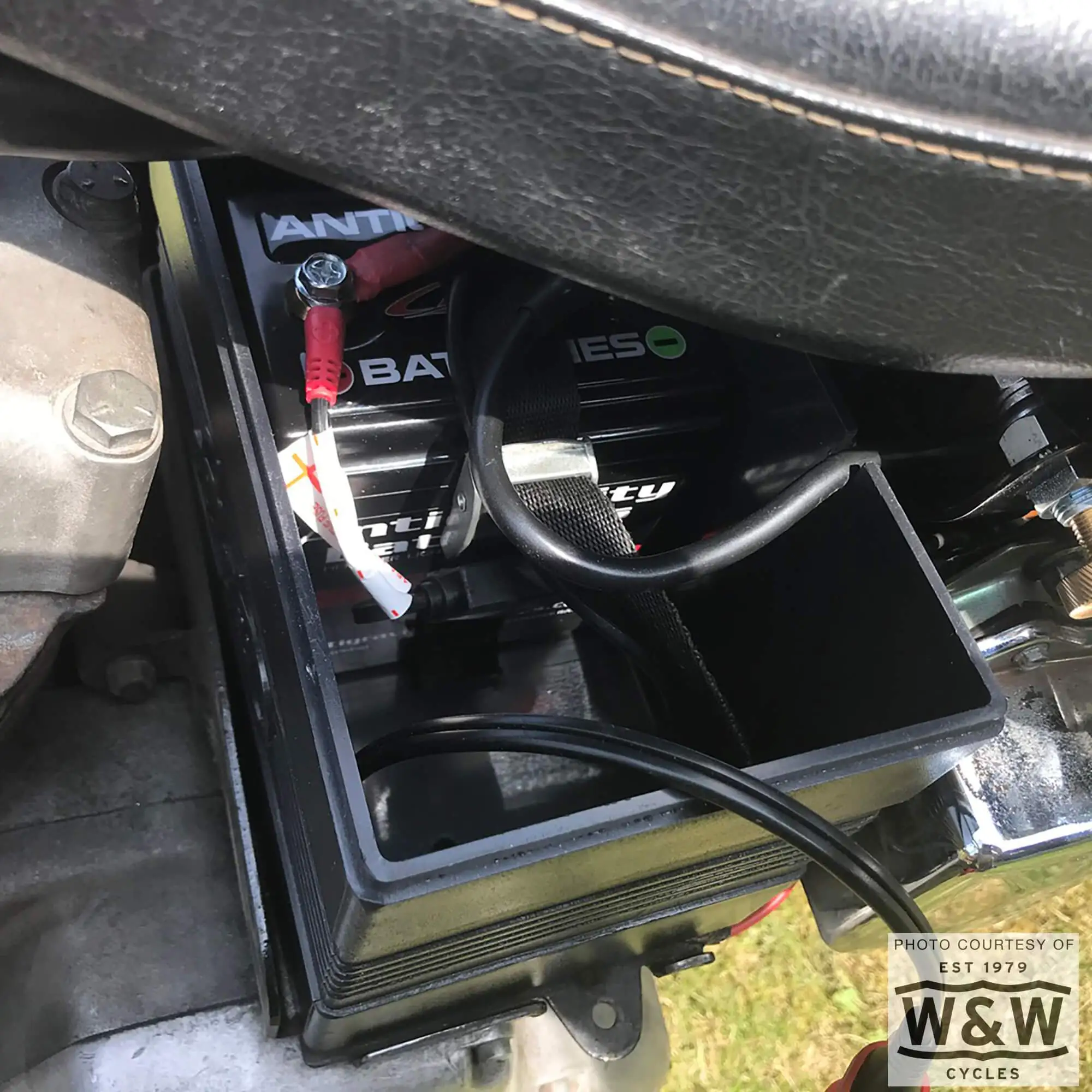 Bates BattBoy 65 Battery Box 1965-84 Harley-Davidson FL FLH And 1967-78 XL - Image 7