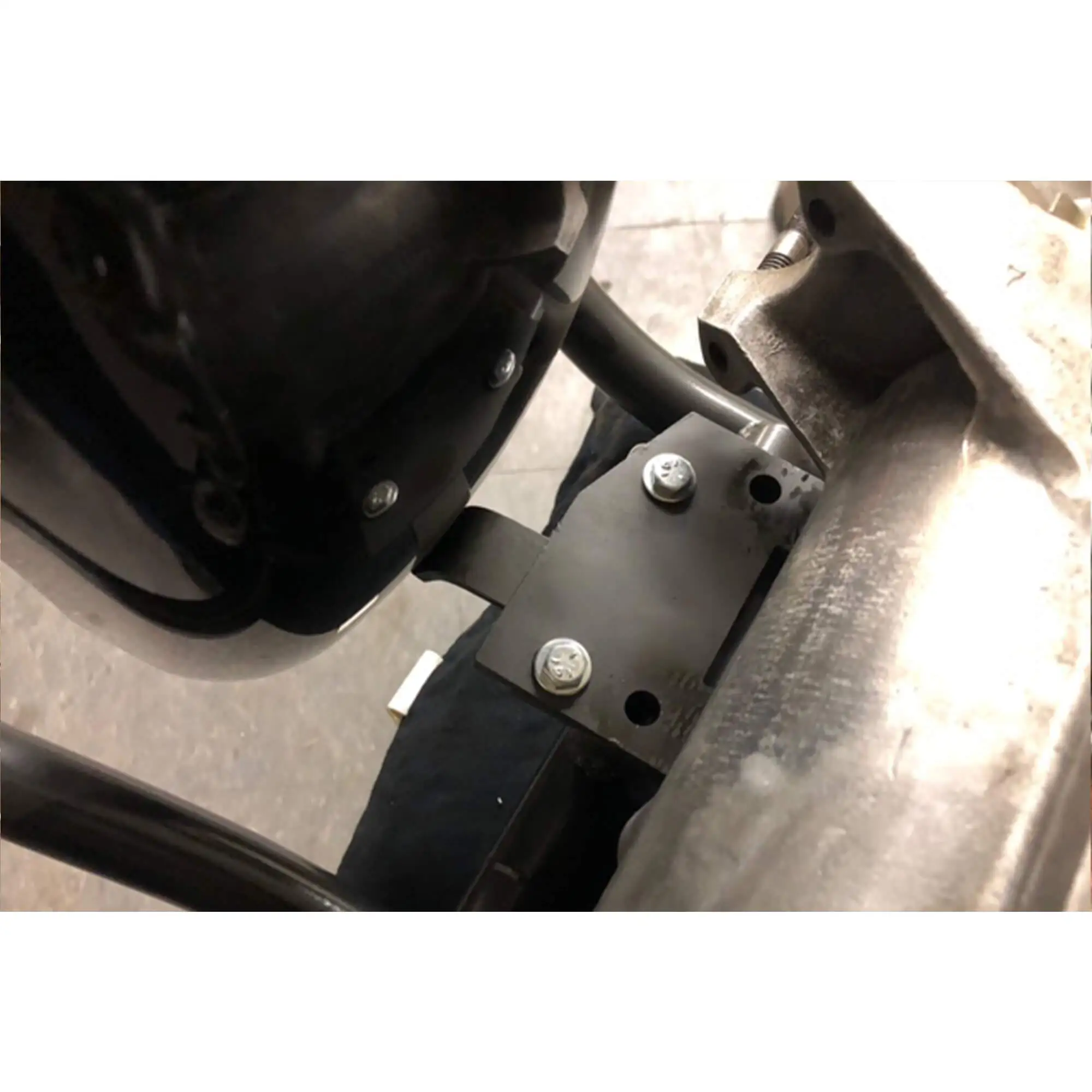 Gasbox Lower Fender Mount For 4 Speed Transmission Plate - Image 2