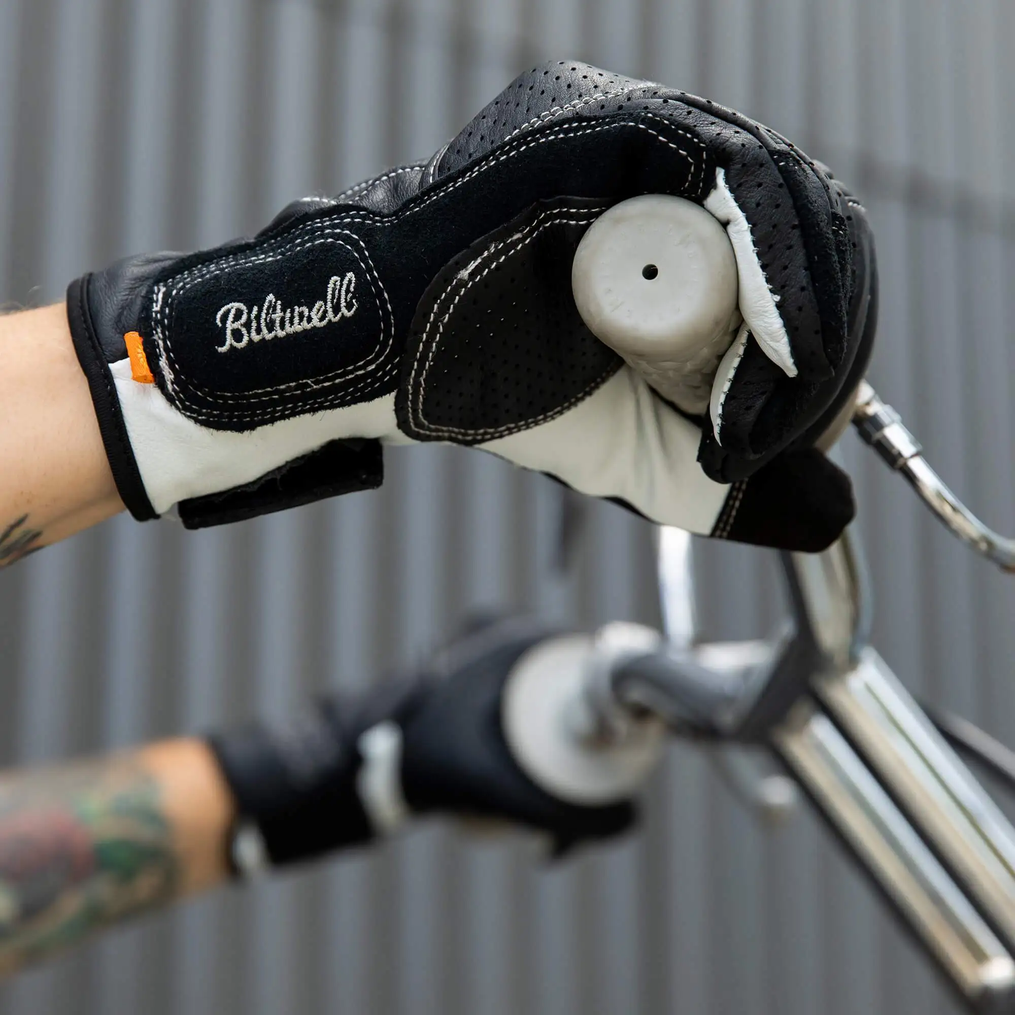 Biltwell Boreggo Gloves - Black/Cement - Image 15