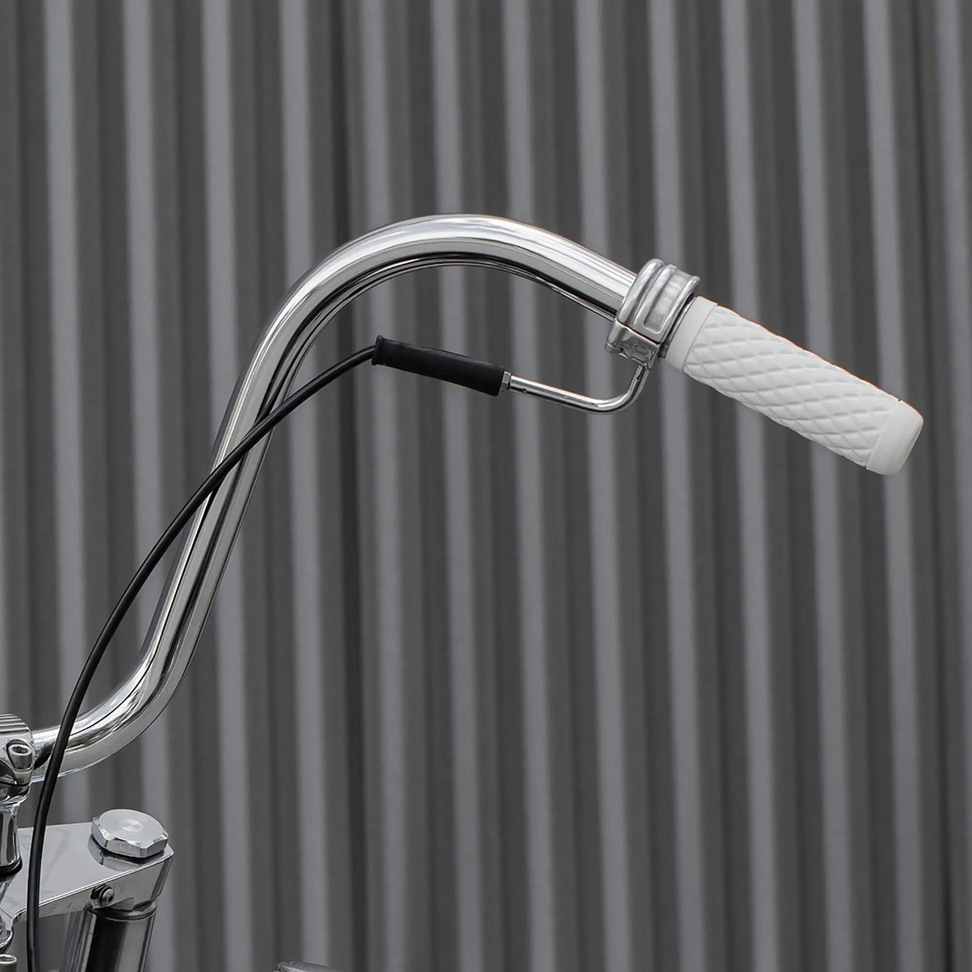 Biltwell Torker TPV Grips - White - 1 Inch - Image 2